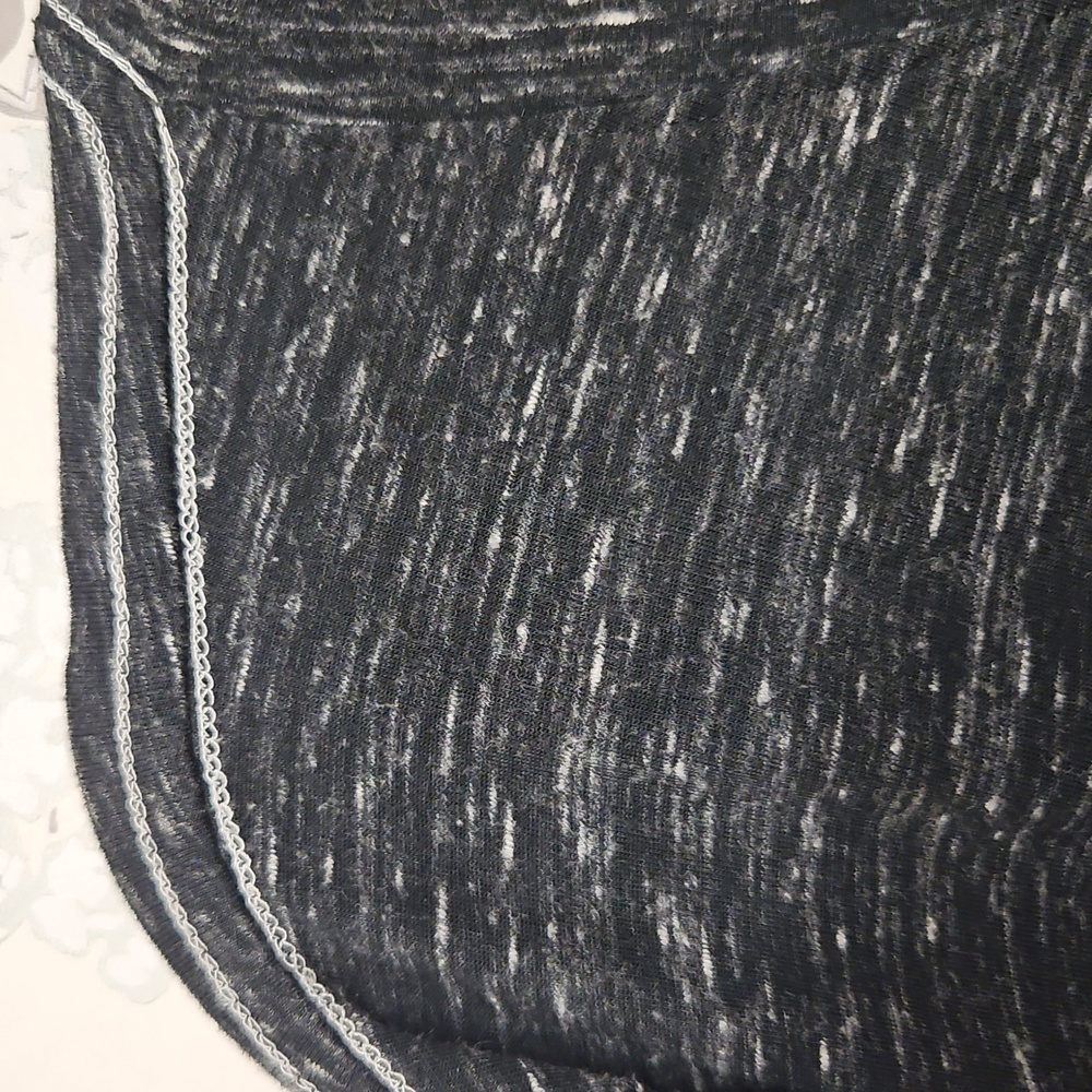 Hurley Men's Black T-Shirt - Picture 4 of 8